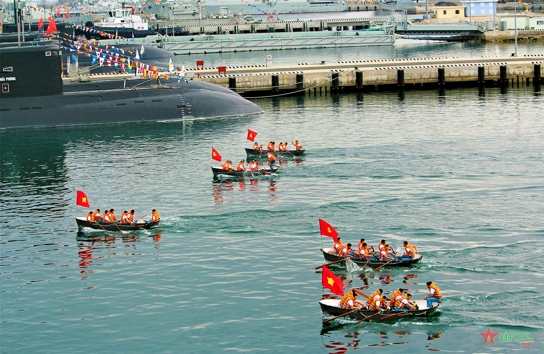 Hội thi chèo xuồng - khởi động mùa huấn luyện mới
